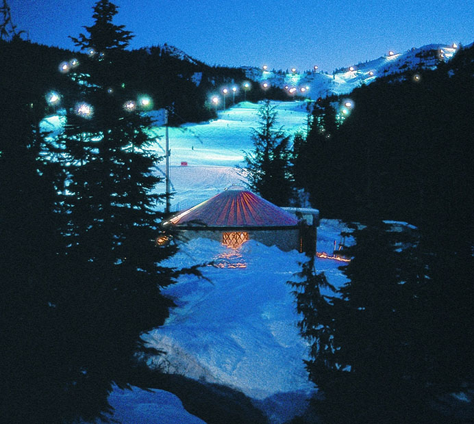 Pacific Yurt performing at Ski Area