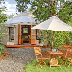 20' Pacific Yurt Exterior For Glamping