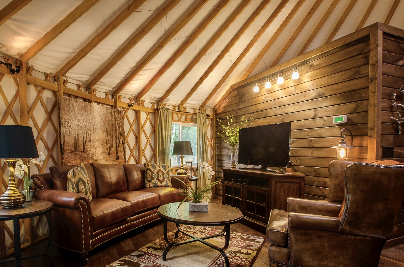 How To Make Your Yurt Feel Bigger With Home Decor