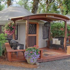 20' Yurt With Porch Cover