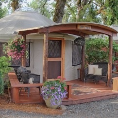 20' Yurt With Porch Cover