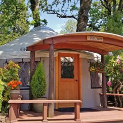 Pacific-yurt-that-is-20-feet