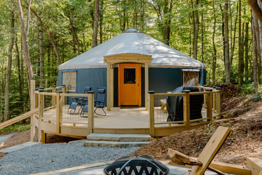 yurt-exterior-deck - Pacific Yurts