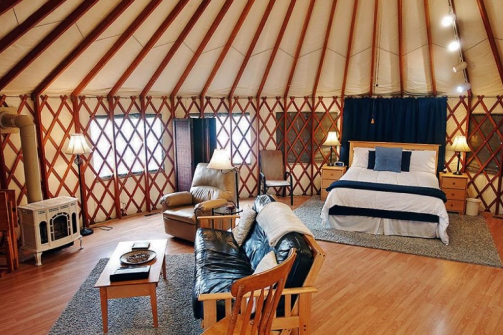 stone wind retreat yurt in arkansas